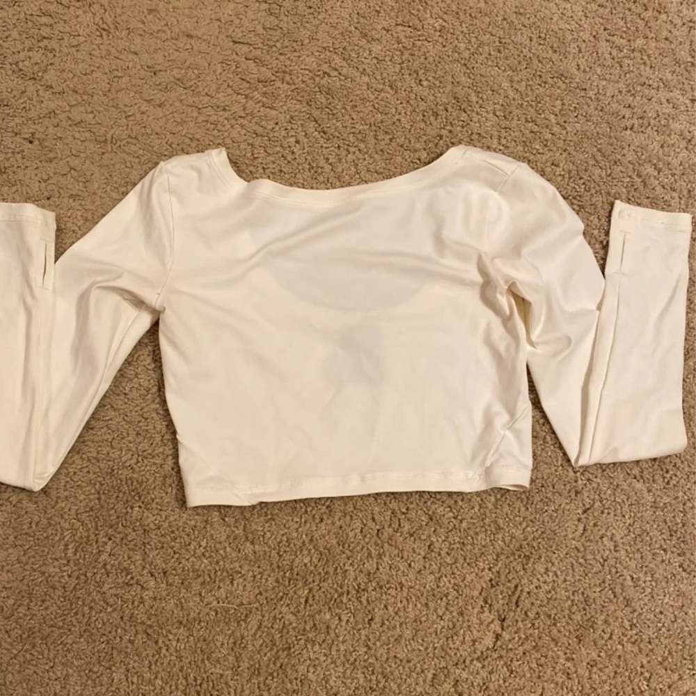 TYC cropped workout long sleeve top